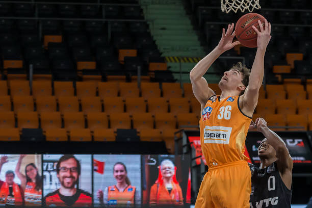 故而瘫痪的 故而瘫痪的